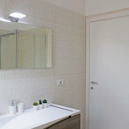 Gæstehus I Tre Cardilli